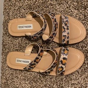 STEVE MADDEN SPARKLY LEOPARD SANDALS